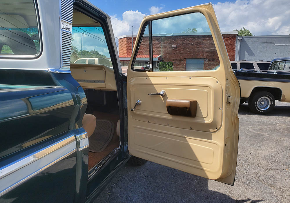 11th Image of a 1966 CHEVROLET C10