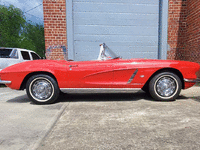 Image 7 of 23 of a 1962 CHEVROLET CORVETTE