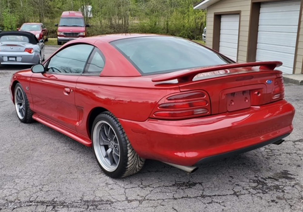 2nd Image of a 1994 FORD MUSTANG GT