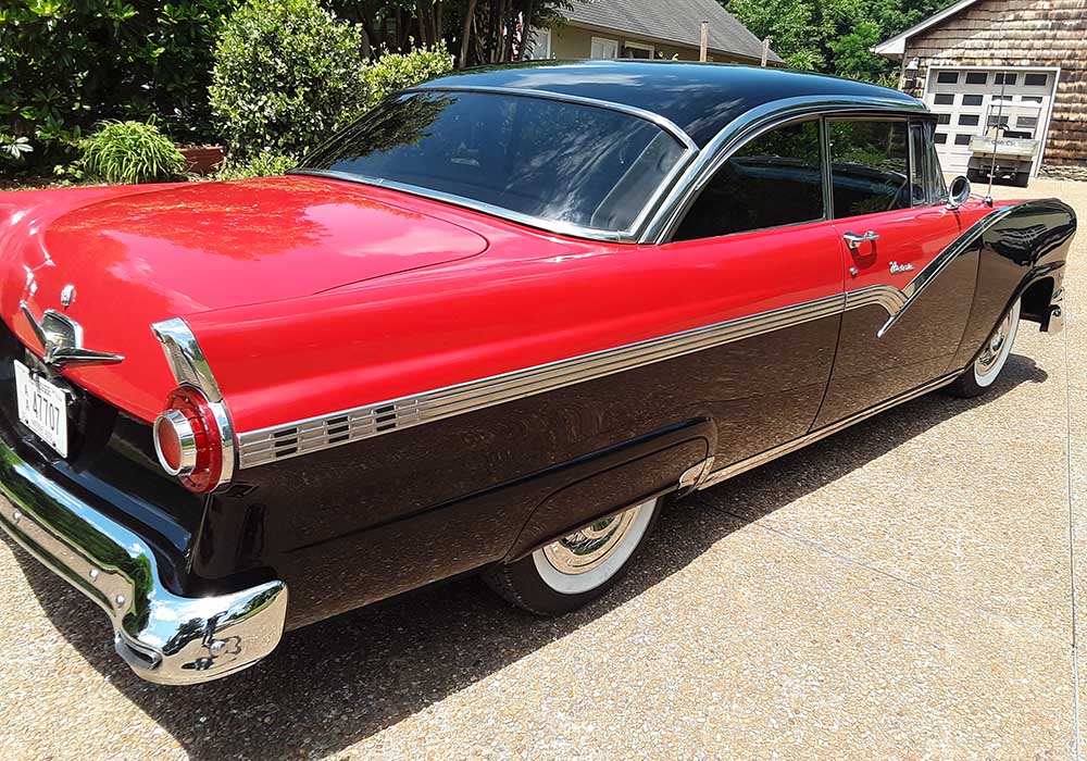 4th Image of a 1956 FORD FAIRLANE VICTORIA