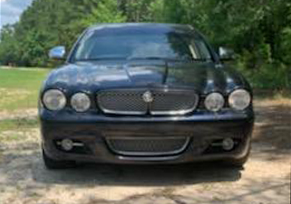 5th Image of a 2009 JAGUAR XJ PORTFOLIO SUPER V8