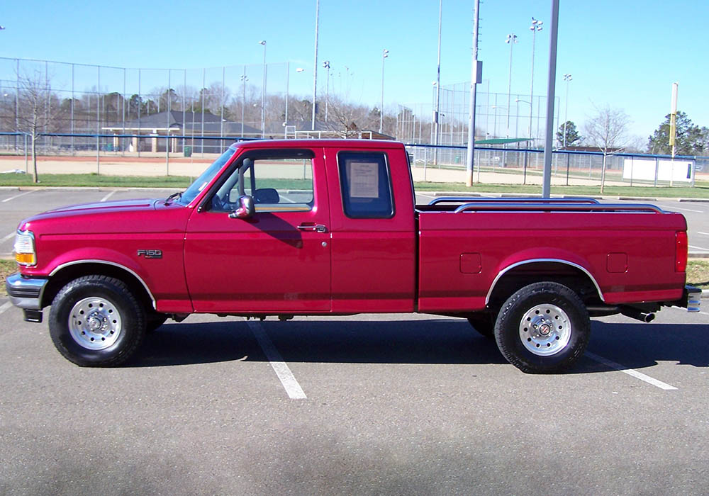 4th Image of a 1995 FORD F-150 XLT