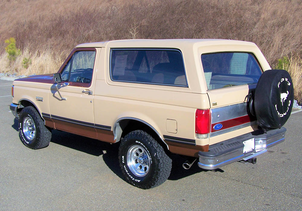 5th Image of a 1989 FORD BRONCO XLT
