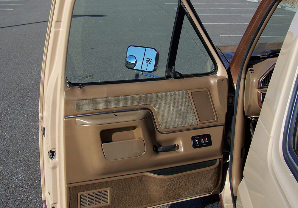 11th Image of a 1989 FORD BRONCO XLT