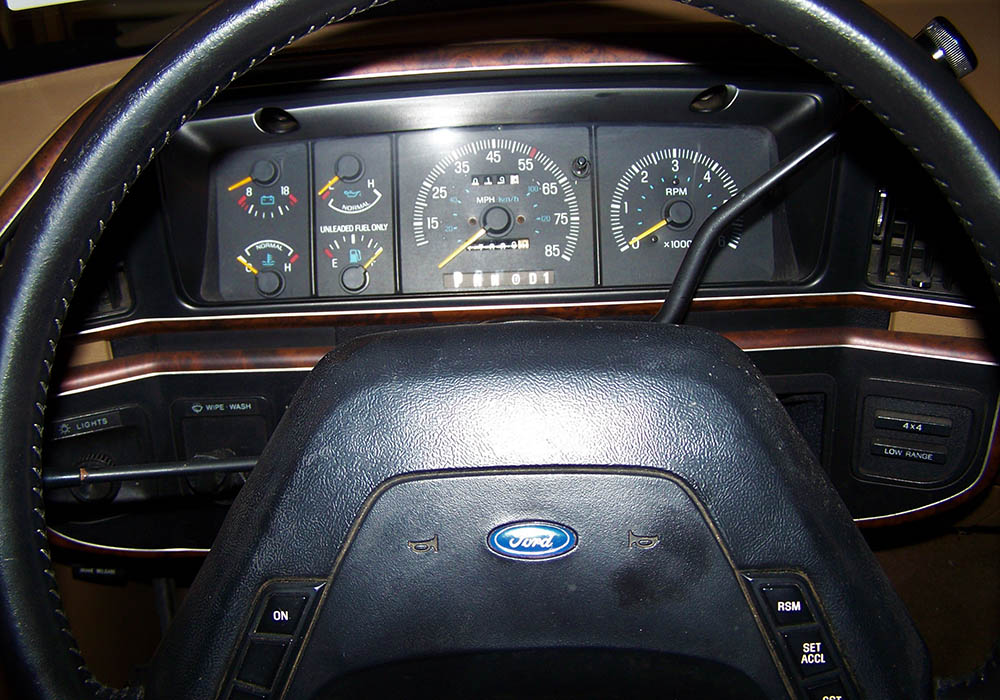 14th Image of a 1989 FORD BRONCO XLT