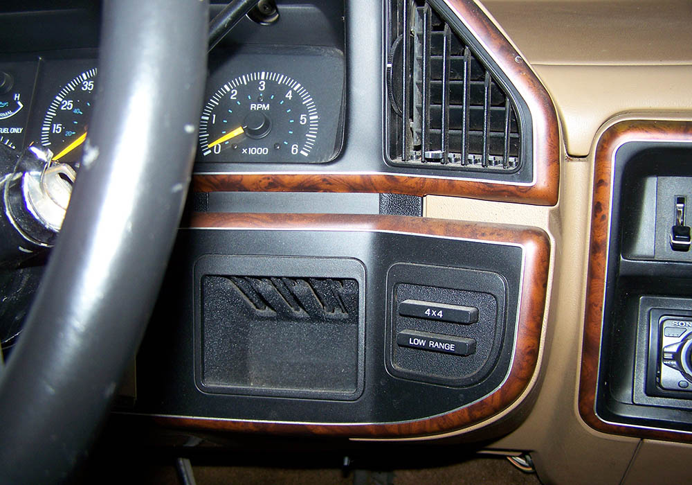 19th Image of a 1989 FORD BRONCO XLT