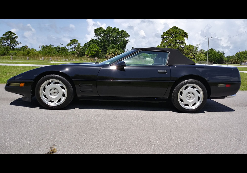 2nd Image of a 1991 CHEVROLET CORVETTE