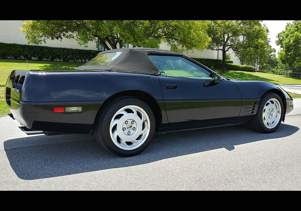 4th Image of a 1991 CHEVROLET CORVETTE