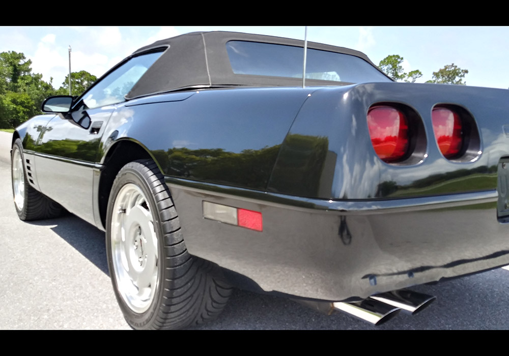 12th Image of a 1991 CHEVROLET CORVETTE