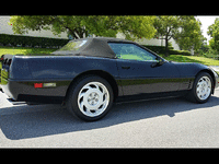 Image 5 of 34 of a 1991 CHEVROLET CORVETTE