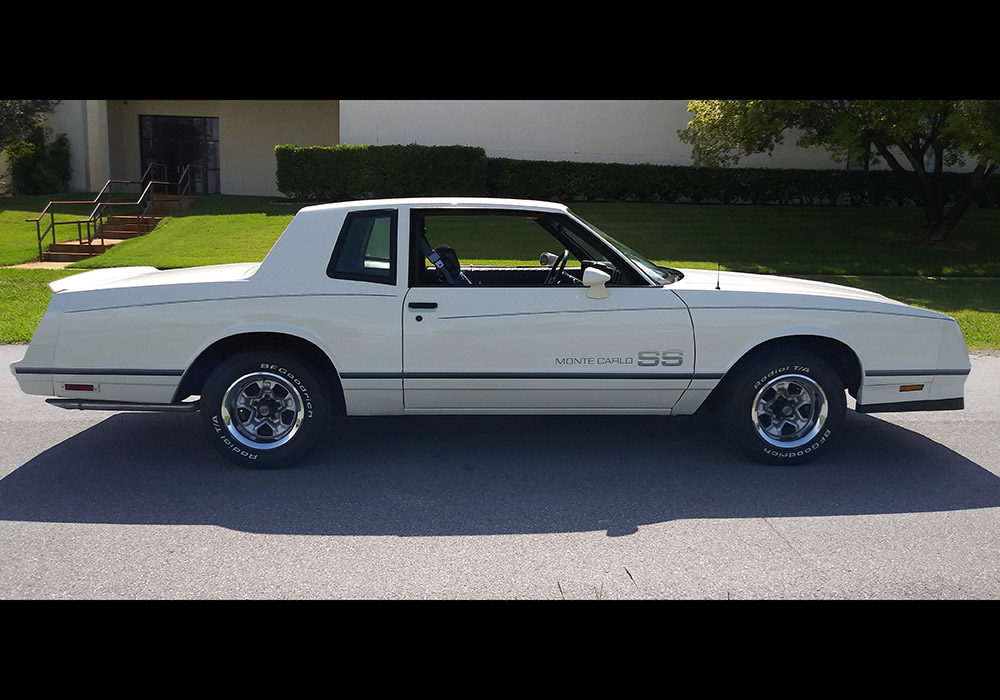 5th Image of a 1986 CHEVROLET CAMARO