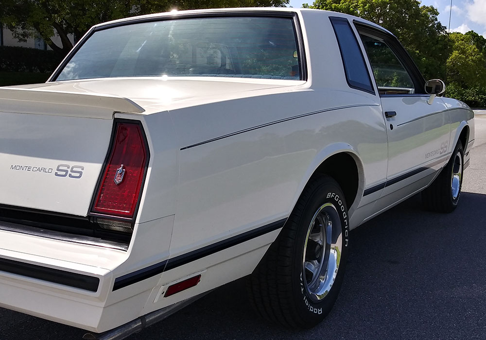 13th Image of a 1986 CHEVROLET CAMARO