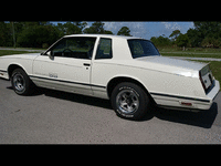 Image 4 of 37 of a 1986 CHEVROLET CAMARO