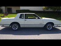 Image 6 of 37 of a 1986 CHEVROLET CAMARO