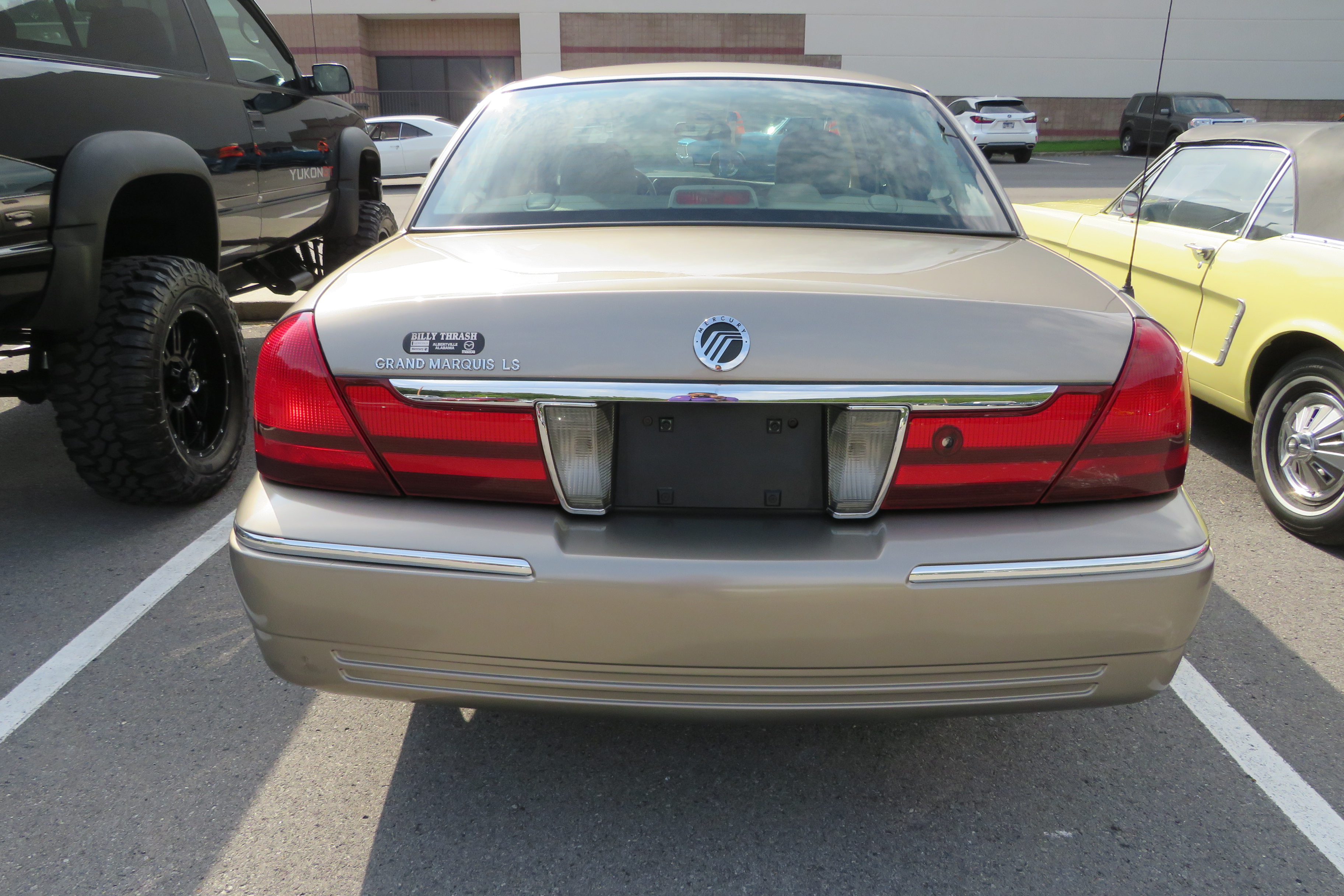 8th Image of a 2005 MERCURY GRAND MARQUIS