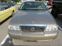 Image 1 of 10 of a 2005 MERCURY GRAND MARQUIS
