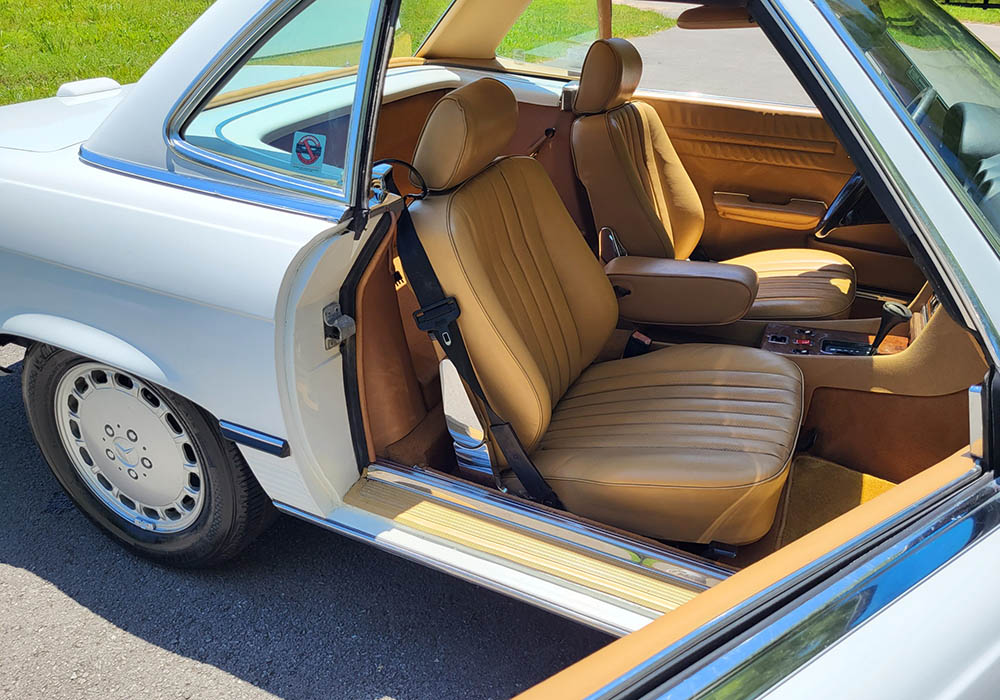 8th Image of a 1988 MERCEDES-BENZ 560 SL