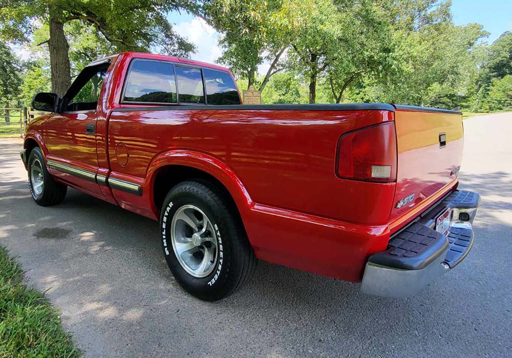 6th Image of a 2003 CHEVROLET S10