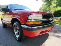 Image 3 of 16 of a 2003 CHEVROLET S10