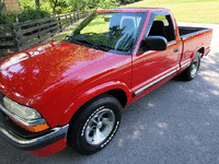 Image 5 of 16 of a 2003 CHEVROLET S10