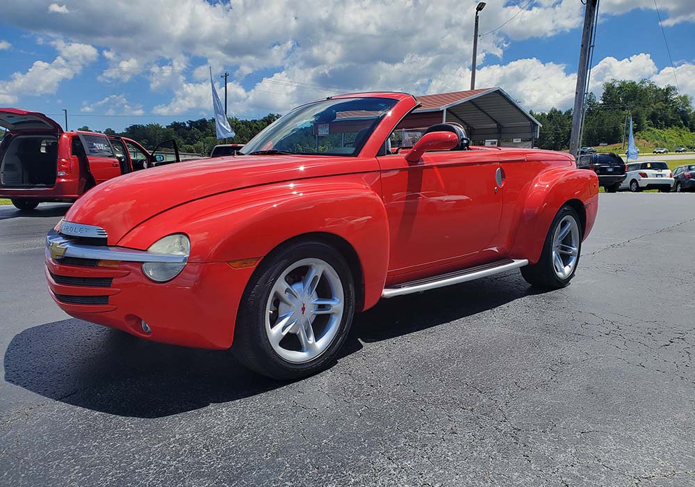 1st Image of a 2004 CHEVROLET SSR