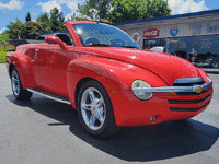 Image 1 of 26 of a 2004 CHEVROLET SSR