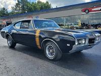 Image 2 of 26 of a 1968 OLDSMOBILE 442