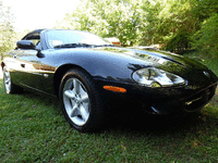 Image 4 of 9 of a 1999 JAGUAR XK