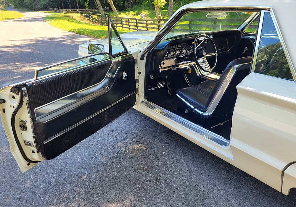 10th Image of a 1964 FORD THUNDERBIRD