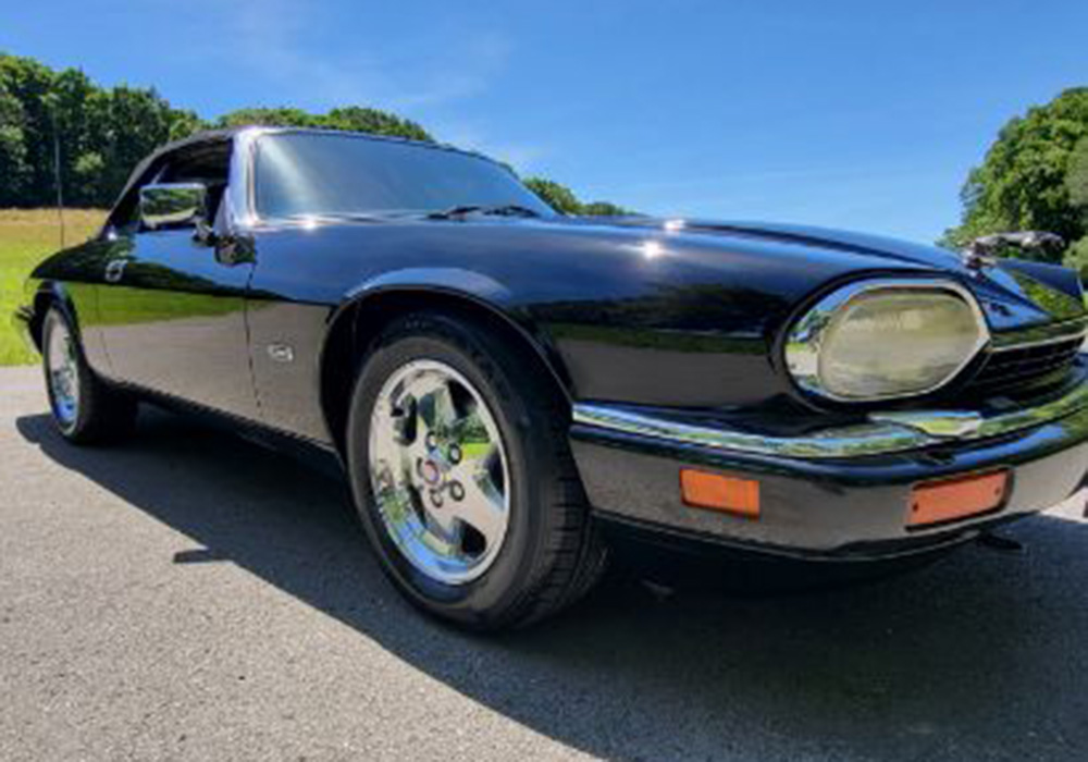 3rd Image of a 1995 JAGUAR XJS