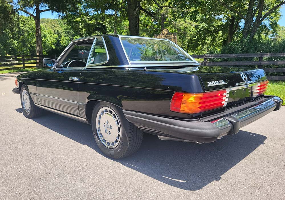 8th Image of a 1985 MERCEDES-BENZ 380SL