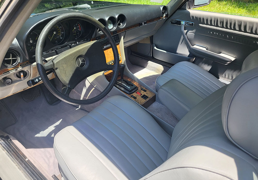 12th Image of a 1985 MERCEDES-BENZ 380SL