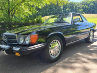 Image 6 of 20 of a 1985 MERCEDES-BENZ 380SL