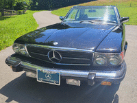 Image 7 of 20 of a 1985 MERCEDES-BENZ 380SL