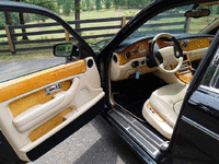 Image 9 of 19 of a 2000 BENTLEY ARNAGE RED LABEL