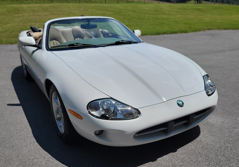 1st Image of a 1999 JAGUAR XK