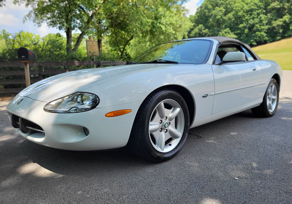 3rd Image of a 1999 JAGUAR XK