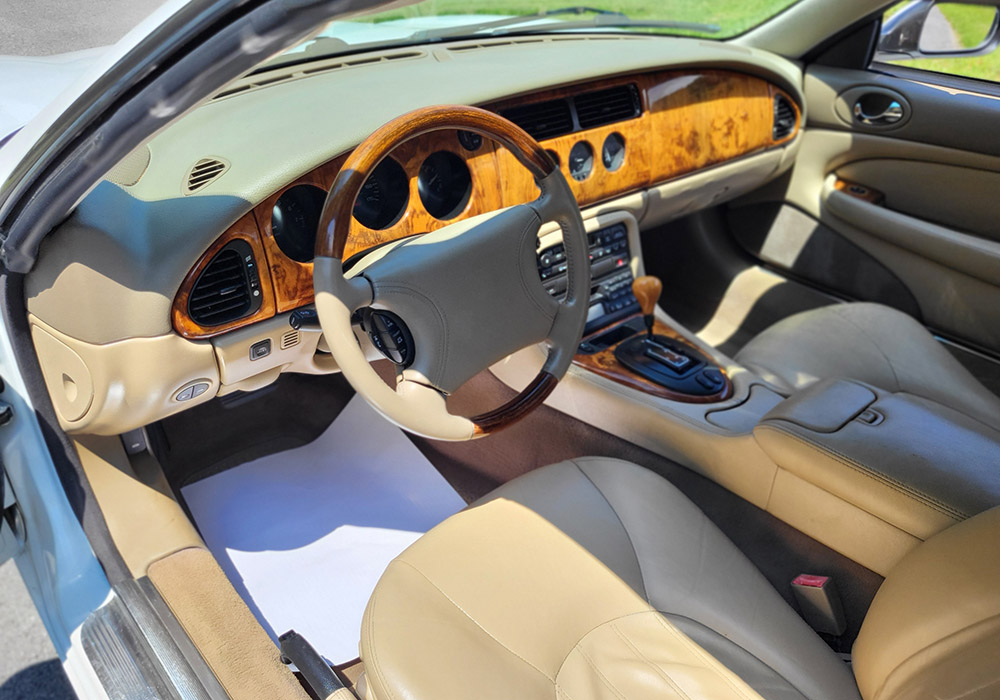 8th Image of a 1999 JAGUAR XK