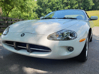 Image 5 of 20 of a 1999 JAGUAR XK