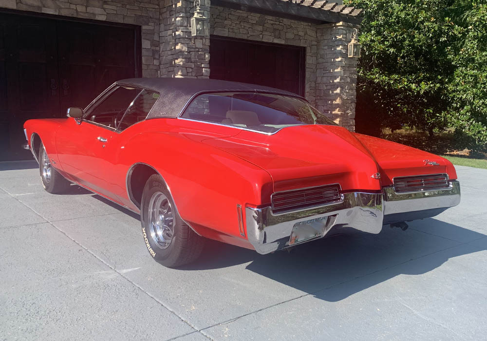 2nd Image of a 1971 BUICK RIVIERA