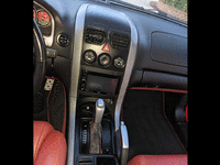 Image 10 of 31 of a 2005 PONTIAC GTO