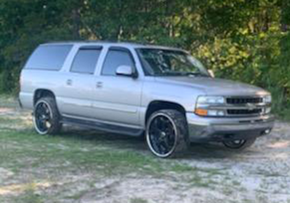 0th Image of a 2004 CHEVROLET SUBURBAN K1500 LT