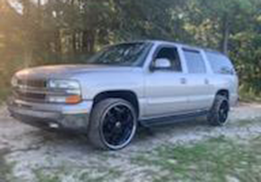 1st Image of a 2004 CHEVROLET SUBURBAN K1500 LT