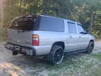 Image 4 of 14 of a 2004 CHEVROLET SUBURBAN K1500 LT