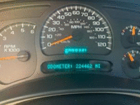 Image 12 of 14 of a 2004 CHEVROLET SUBURBAN K1500 LT