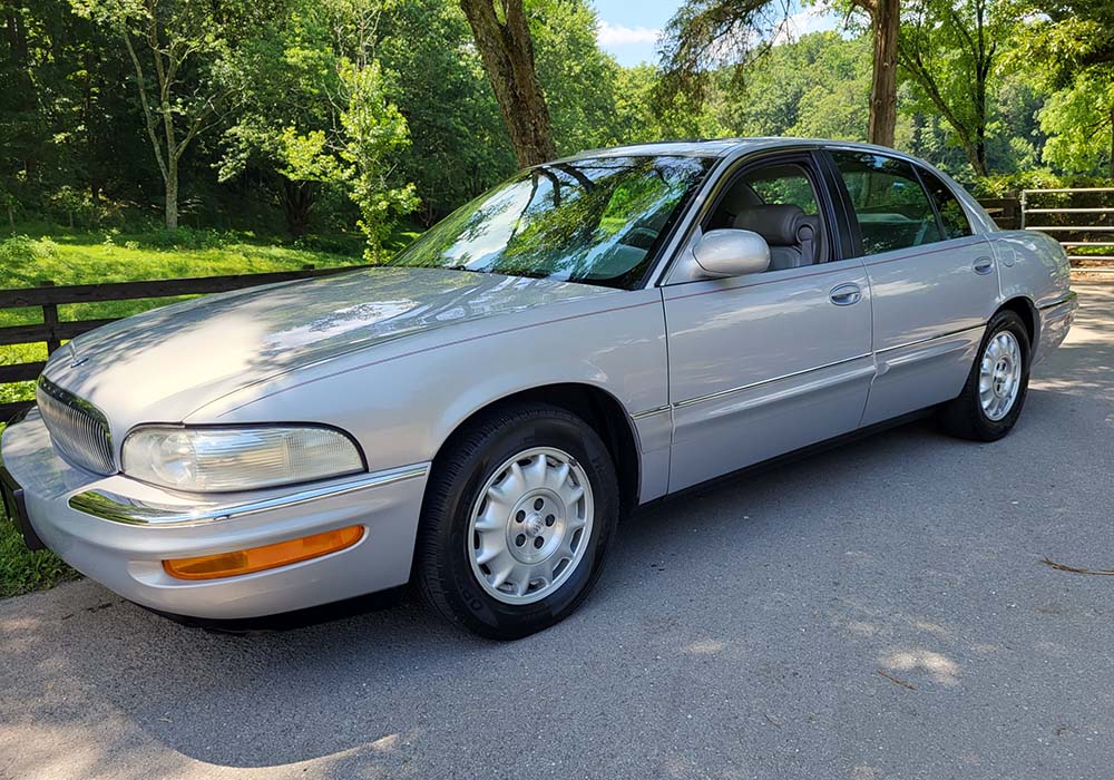2nd Image of a 1998 BUICK PARK AVENUE