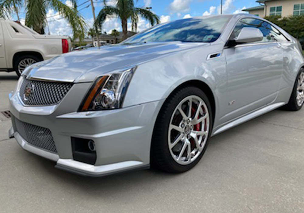 2nd Image of a 2014 CADILLAC CTS-V