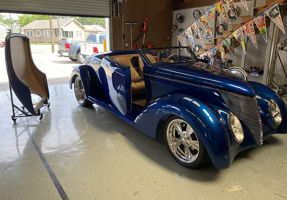 3rd Image of a 1937 FORD ROADSTER