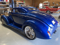 Image 6 of 20 of a 1937 FORD ROADSTER