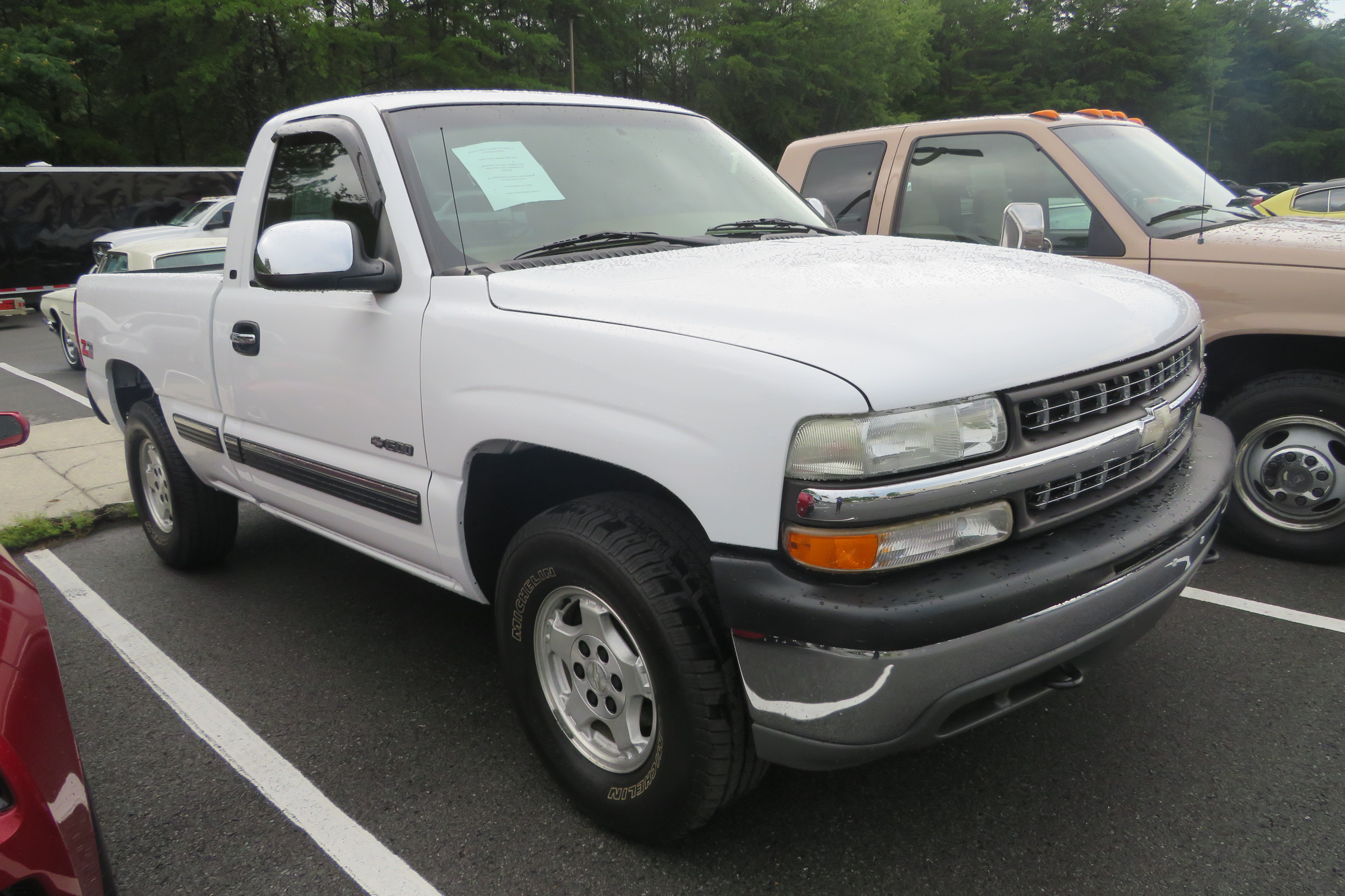 2nd Image of a 1999 CHEVROLET SILVERADO 1500